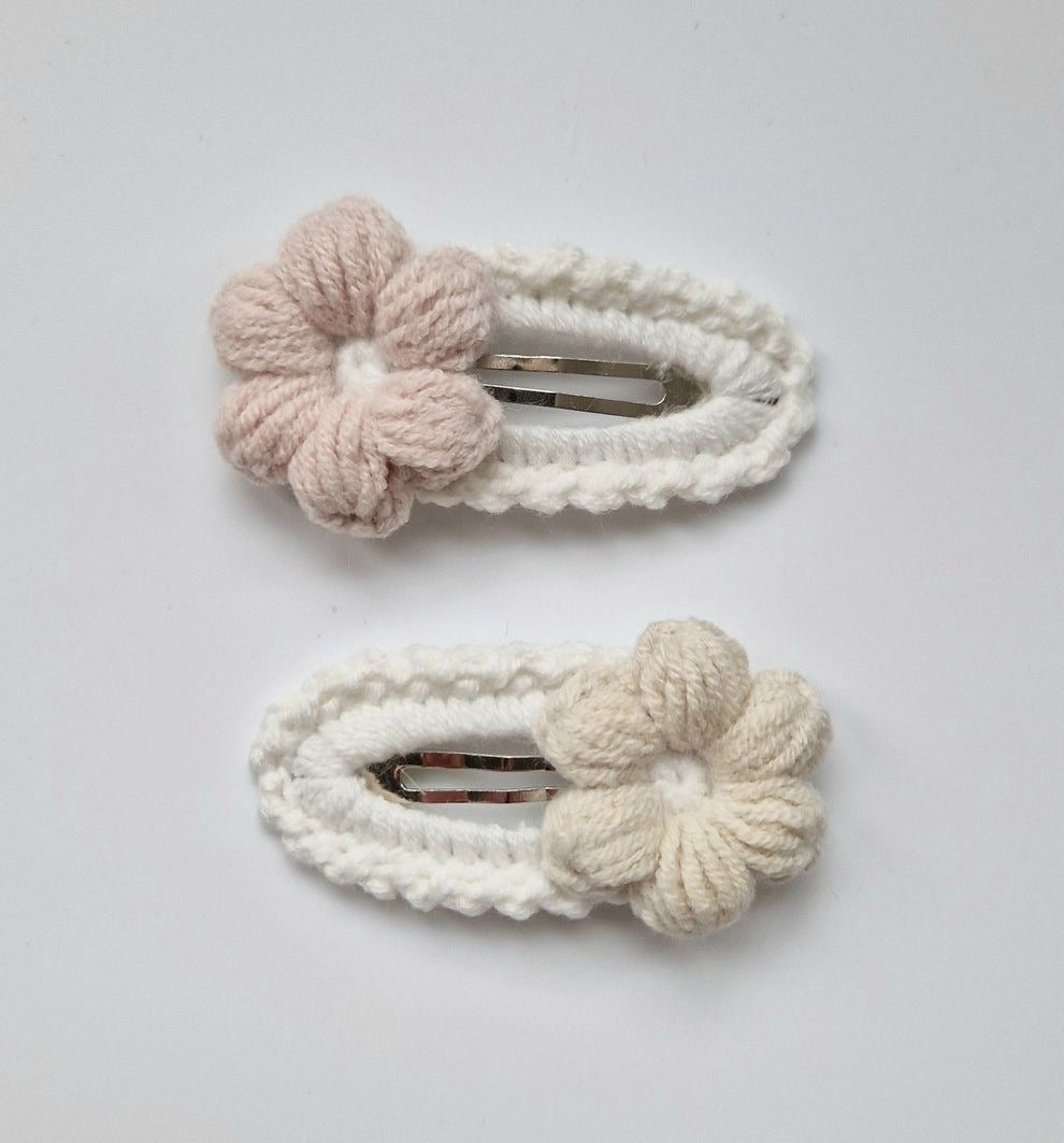 Crochet daisy clips - 2 pack